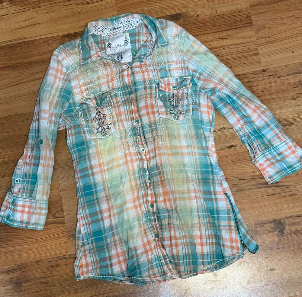 Roar Embroidered Shirt L (12-14)